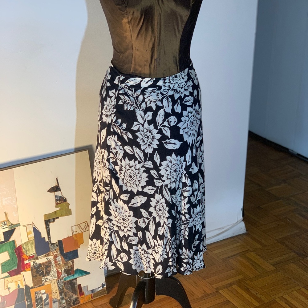 Theory - Black & White Floral Long Skirt - Size 12